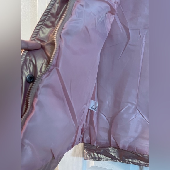 New SHEIN Pink Metallic Puffer Vest - Picture 4 of 8